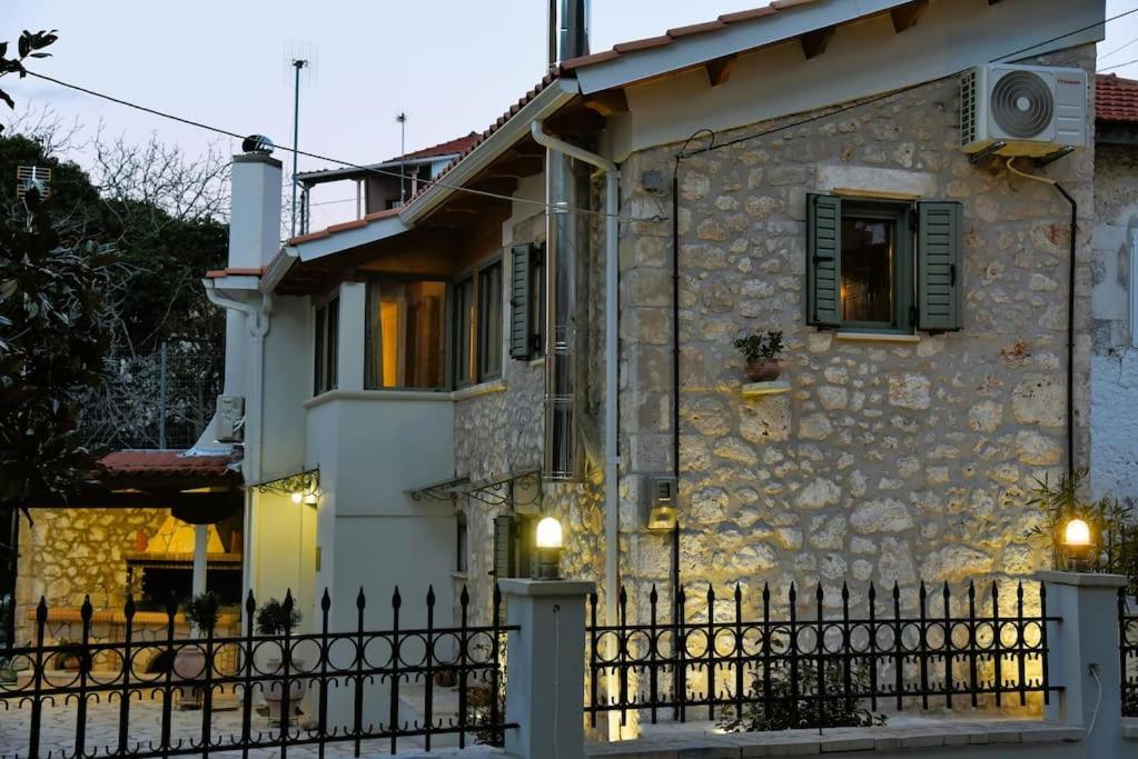 La Casa Di Bella A Tradional Stone House With Barbecue Villa Kariá Екстериор снимка