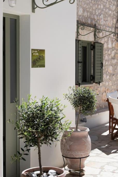 La Casa Di Bella A Tradional Stone House With Barbecue Villa Kariá Екстериор снимка