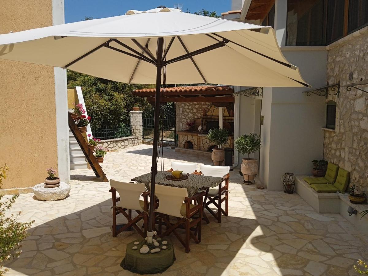 La Casa Di Bella A Tradional Stone House With Barbecue Villa Kariá Екстериор снимка