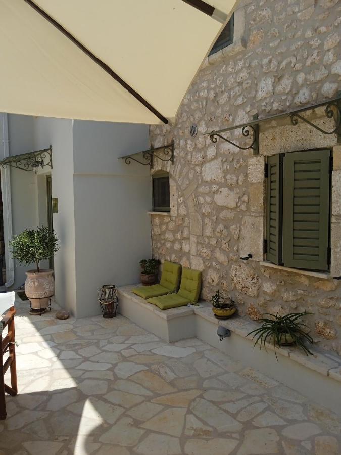 La Casa Di Bella A Tradional Stone House With Barbecue Villa Kariá Екстериор снимка